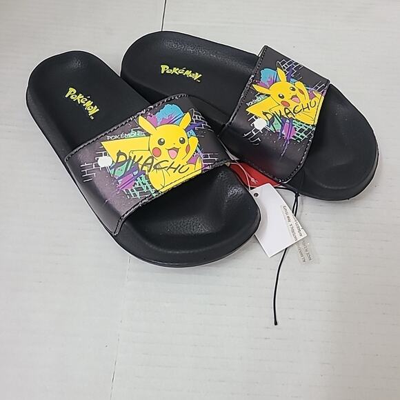 Pikachu Classic Pokemon Slides Unisex Kids Size 13 NWT - Picture 1 of 8
